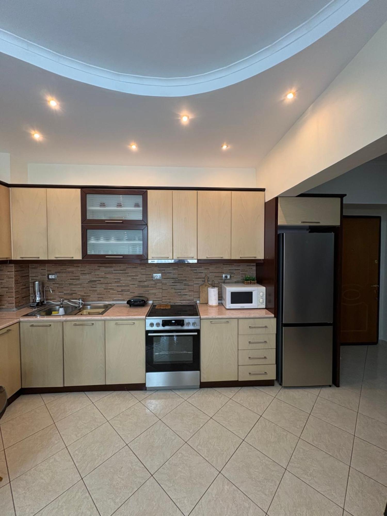 Sofia'S Modern Apartment Gjirokastër Extérieur photo